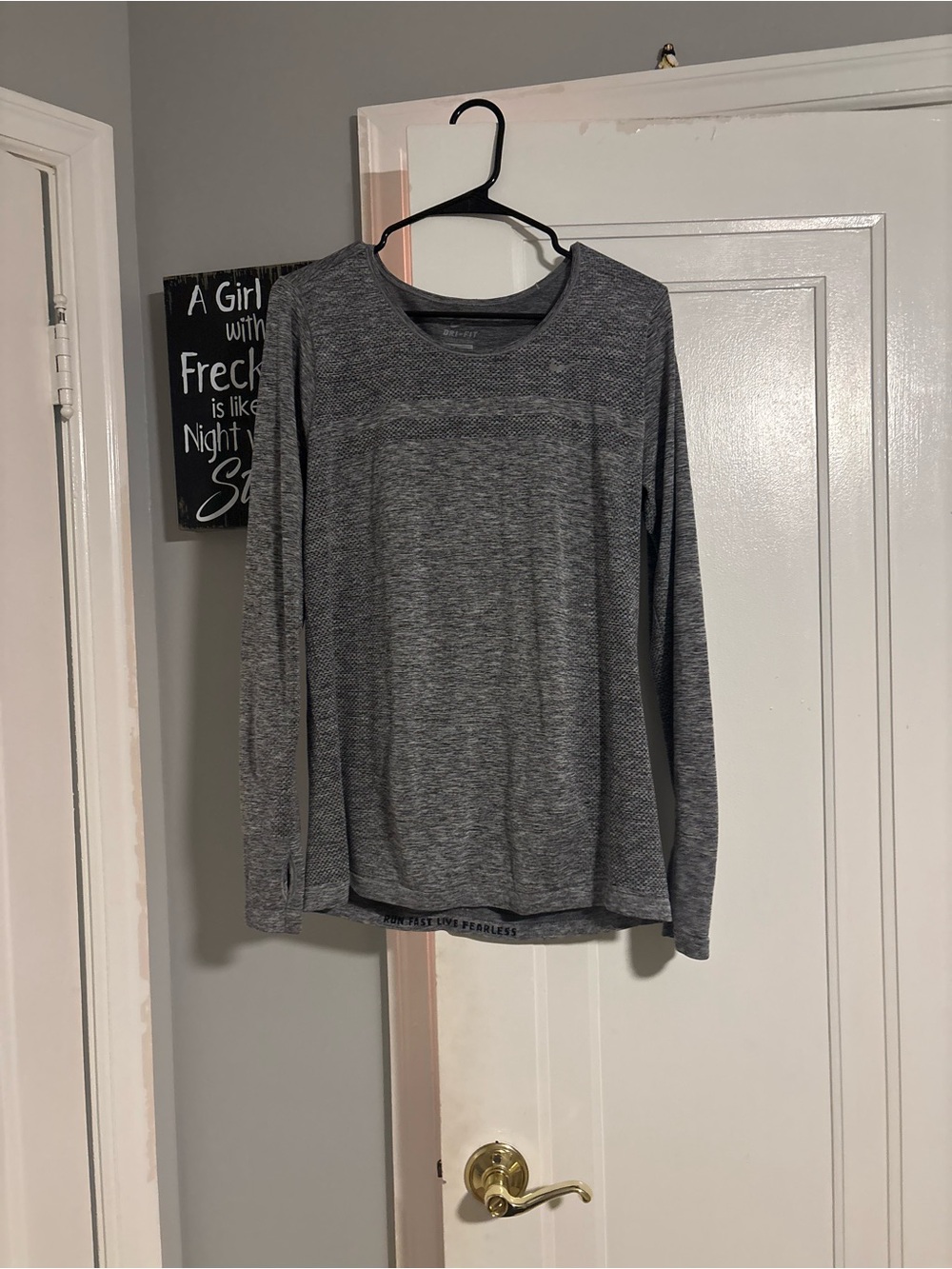 Nike Women's Long Sleeve Heather Gray Performance Tee